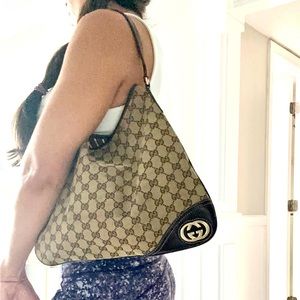 GG Canvas Britt Hobo Shoulder brown Bag.